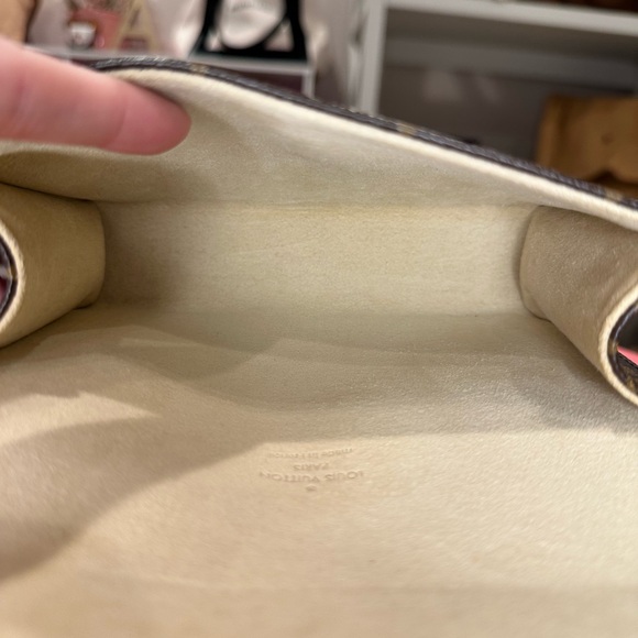 Louis Vuitton Pochette Florentine Belt Bag M - Picture 9 of 15